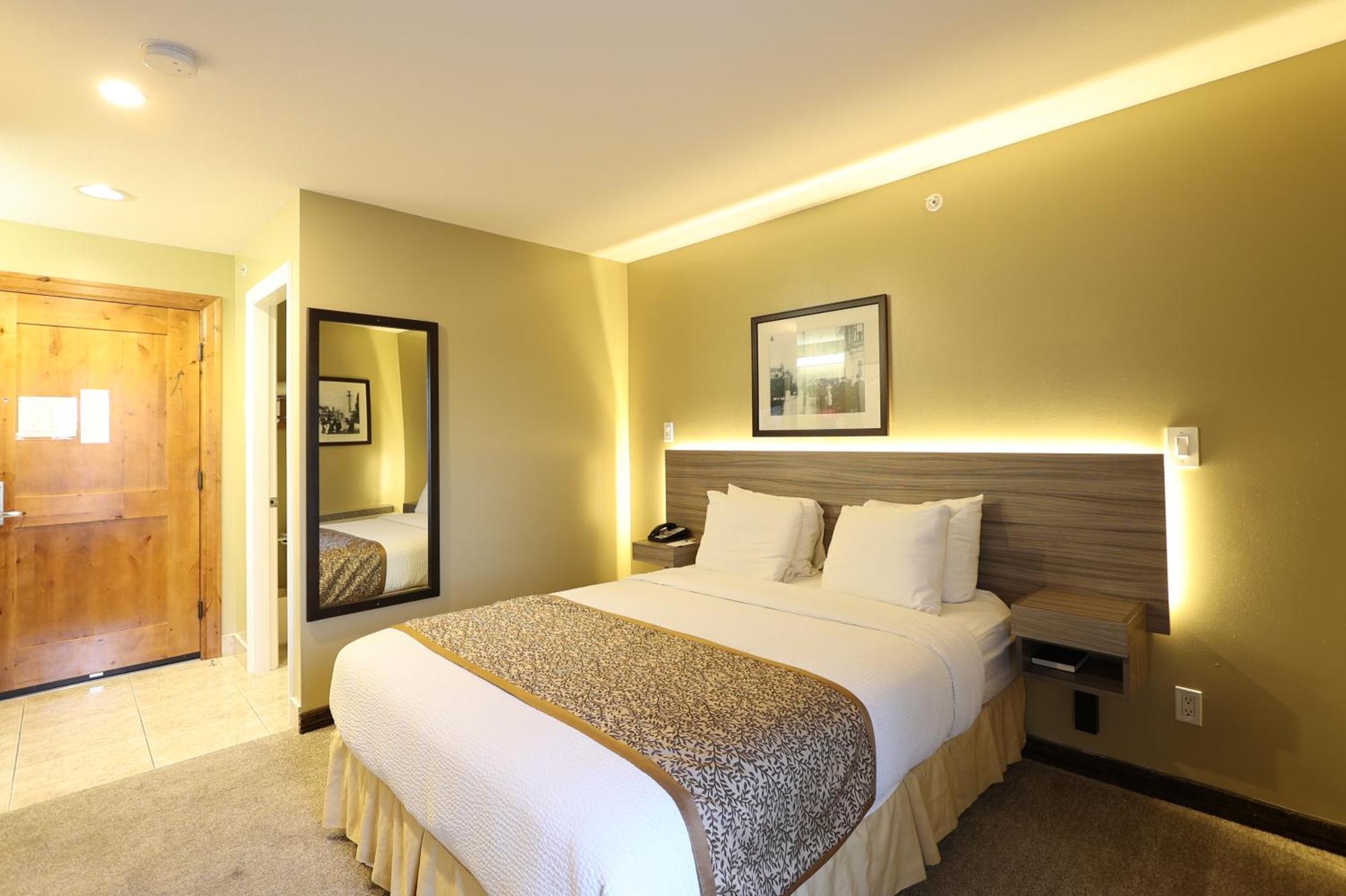 Days Inn By Wyndham Surrey Exteriér fotografie