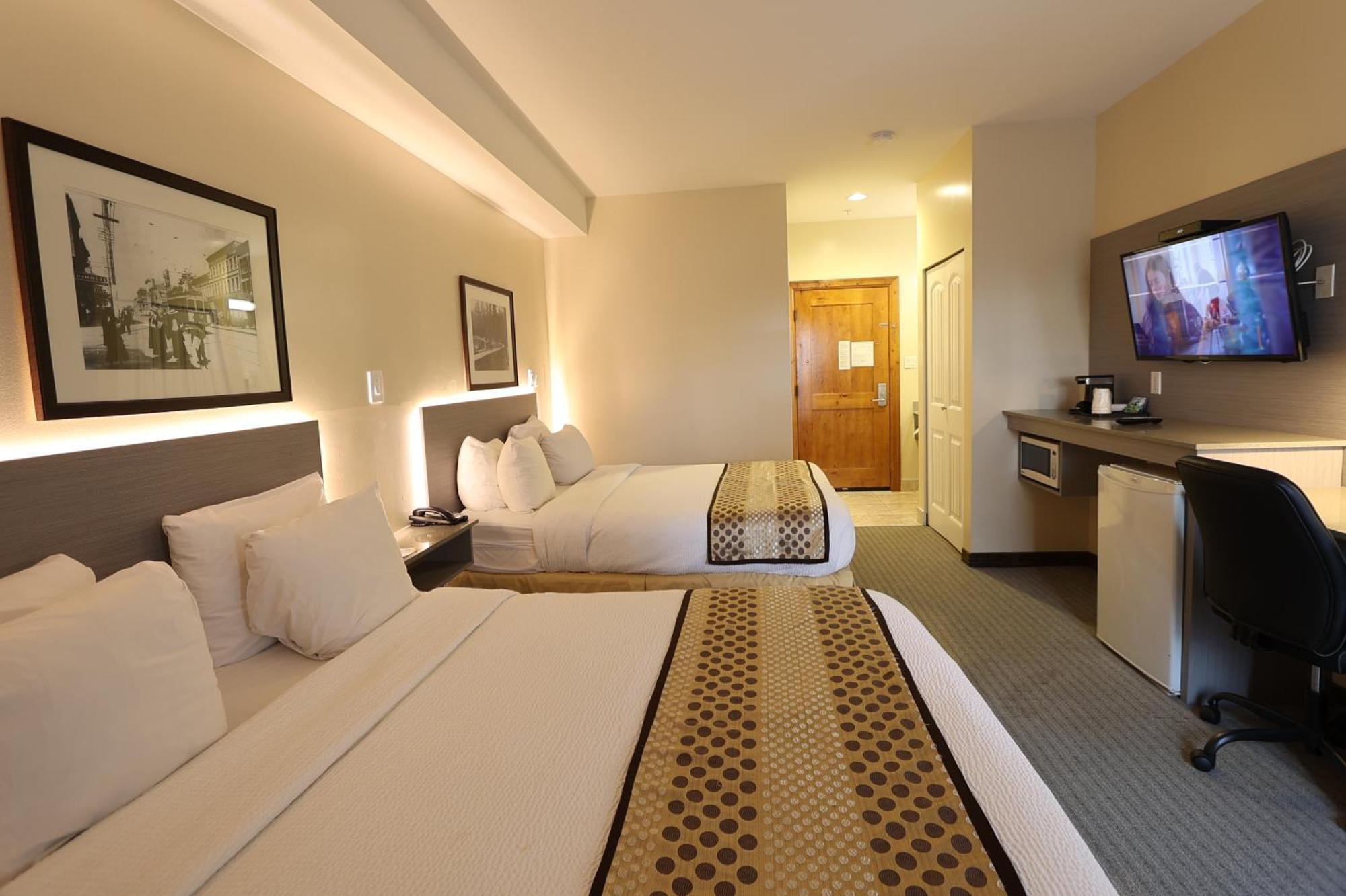 Days Inn By Wyndham Surrey Exteriér fotografie