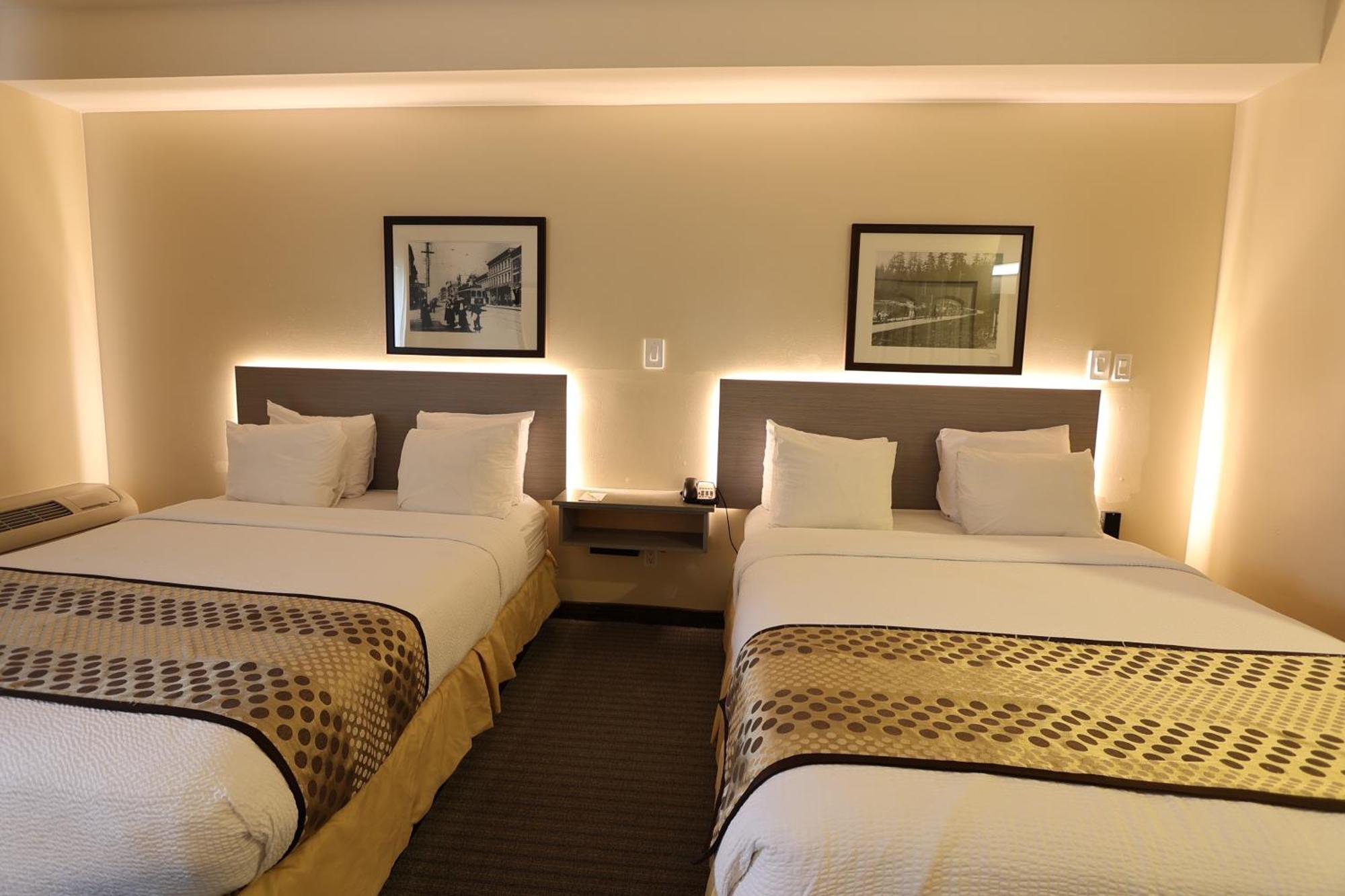 Days Inn By Wyndham Surrey Exteriér fotografie