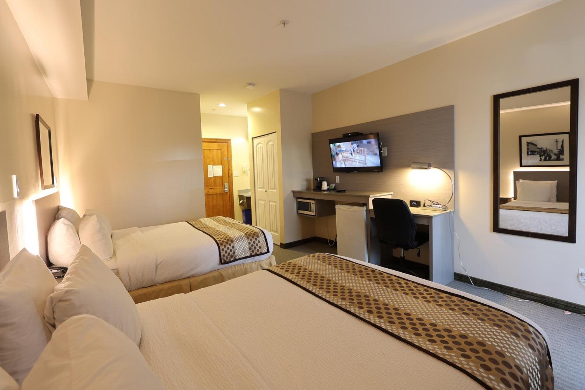 Days Inn By Wyndham Surrey Exteriér fotografie